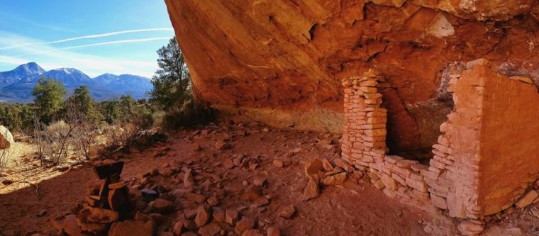 Sand Canyon Trail with Ancestral Puebloan Dwelling
